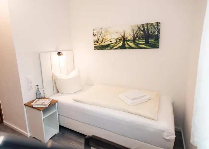 Scharfes Eck Πανσιόν Mühlacker